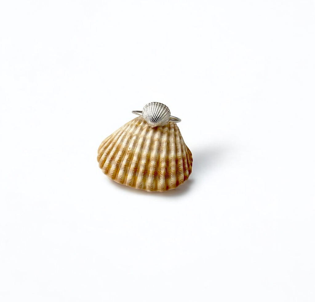 COCKLE SHELL Ring