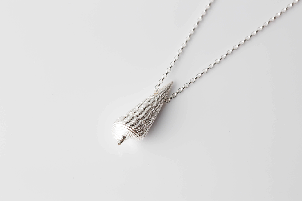 MOZAMBIQUE SHELL necklace - silver - Jennifer Kinnear Jewellery - shell collection