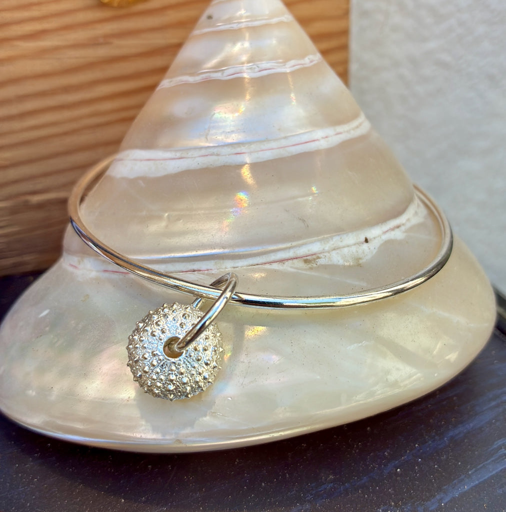 CHARM BANGLE -SEA URCHIN