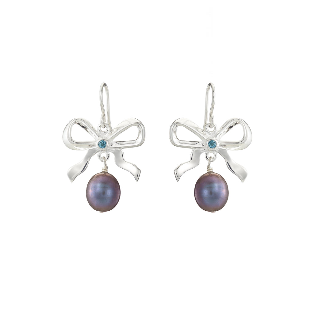 PEARL AND BOW Earrings